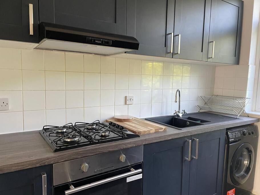 5 Bed 5Mins From Wembley Stadium Londra Exterior foto